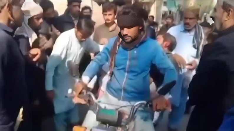 محمد پور روڈ پر یو ٹرن کی کمی، ٹریفک حادثہ، نوجوان شدید زخمی