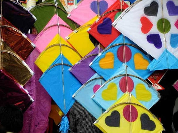 لاہور:بسنت کی تیاریاں،ٹریفک پولیس نے خصوصی اقدامات شروع کر دیئے