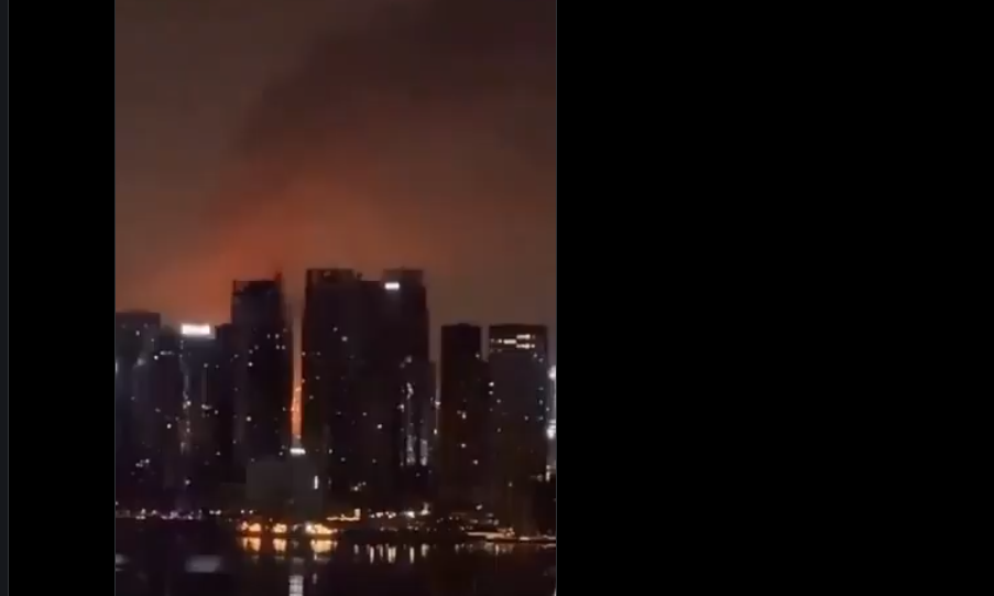 ڈرون حملہ، دبئی انٹرنیشنل ایئرپورٹ کے نزدیک ایندھن کے ٹینک میں آگ بھڑک اٹھی