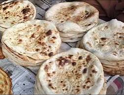 نانبائیوں کی من مانی،مکھیوں کا راج،فوڈ اتھارٹی و پیرا فورس  سے نوٹس کا مطالبہ