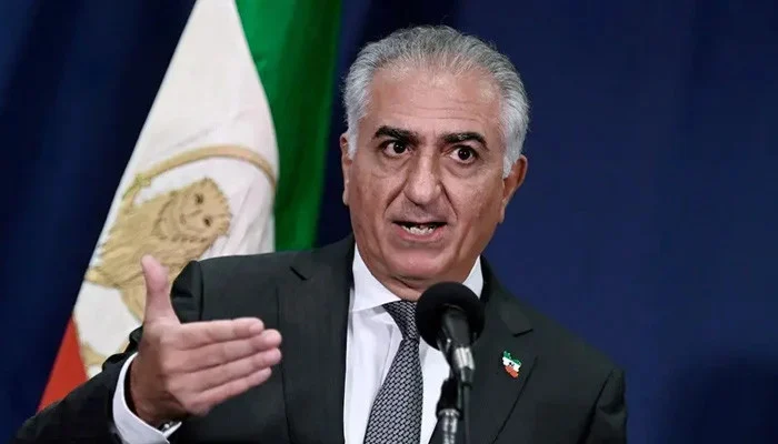 سڑکوں پر بھرپور اور فیصلہ کن موجودگی کا وقت قریب ہے،رضا پہلوی