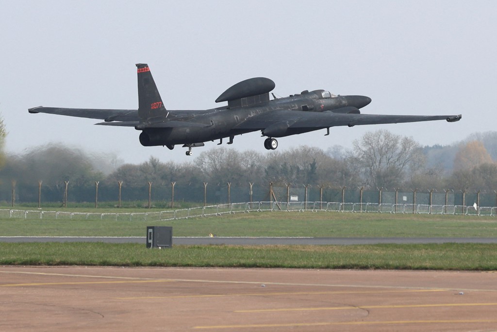 Spain shuts airspace to aircraft involved in Iran war