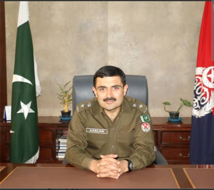 ننکانہ صاحب: پولیس کی بڑی کارروائیاں، 8 ڈکیت گینگز گرفتار، کروڑوں مالیت کا سامان برآمد