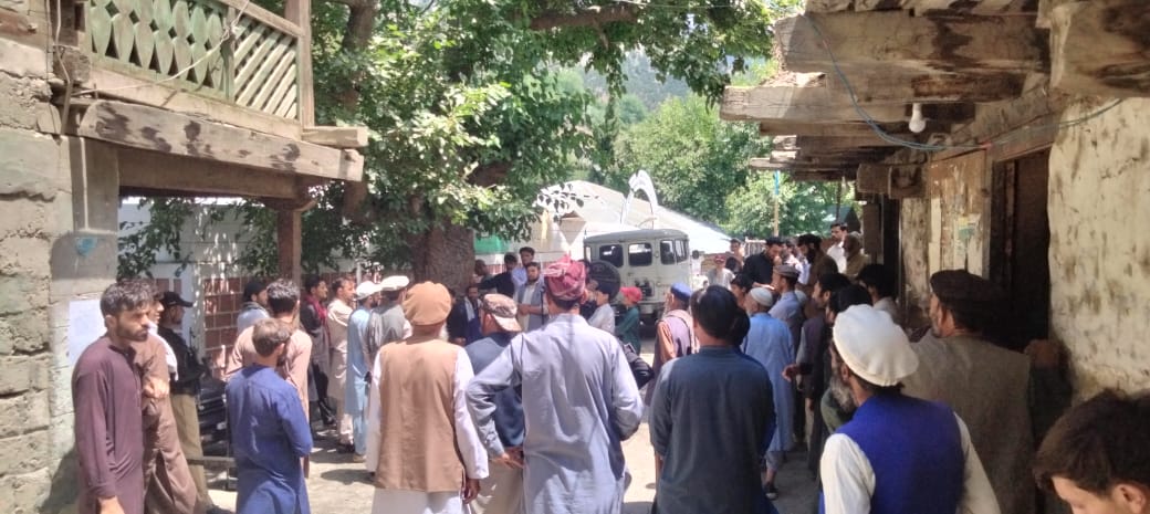 کرپشن مٹاؤ، چترال بچاؤ کے عنوان سے وادی کالاش رمبور میں   احتجاج
