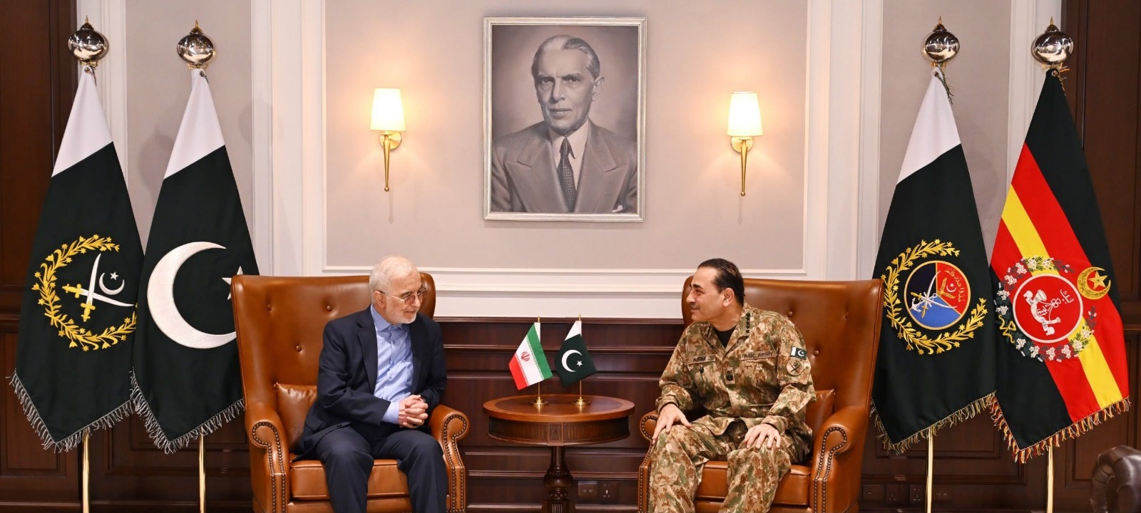 فیلڈ مارشل سے ایرانی وزیر داخلہ کی ملاقات، خطے میں بڑھتی کشیدگی پر تبادلہ خیال