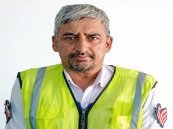 کراچی: ٹریفک پولیس اہلکار نے دوران ڈیوٹی خود کو گولی مارکر خودکشی کرلی